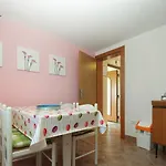 House 705 Peroj