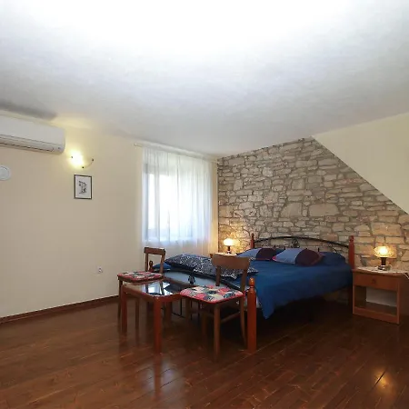 Nyaraló House 705